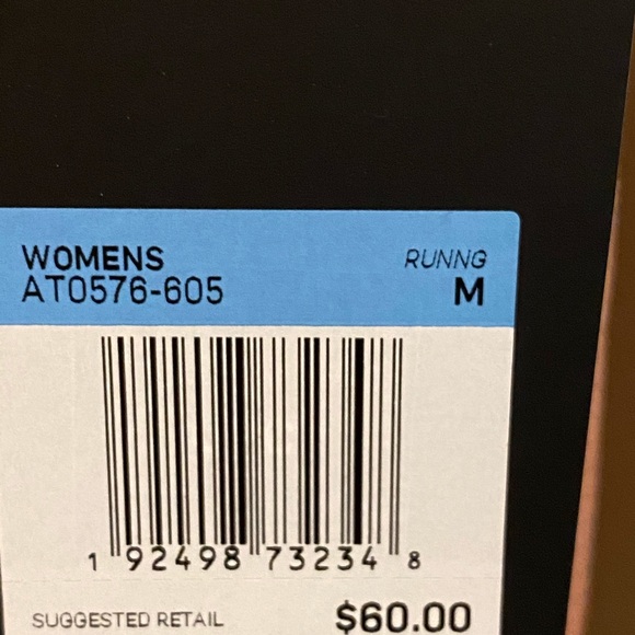 Nike - NWT DriFit Ladies tank Sz Med - Picture 8 of 8